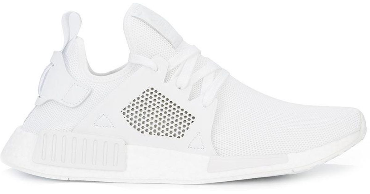 lyst adidas originali nmd rt scarpe in bianco per gli uomini. lyst adidas originali nmd rt scarpe in bianco per gli uomini.