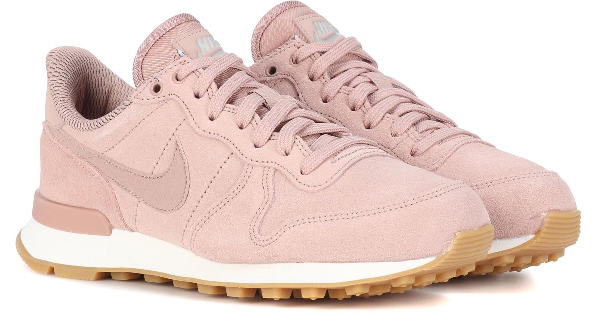 nike internationalist pink nike internationalist pink
