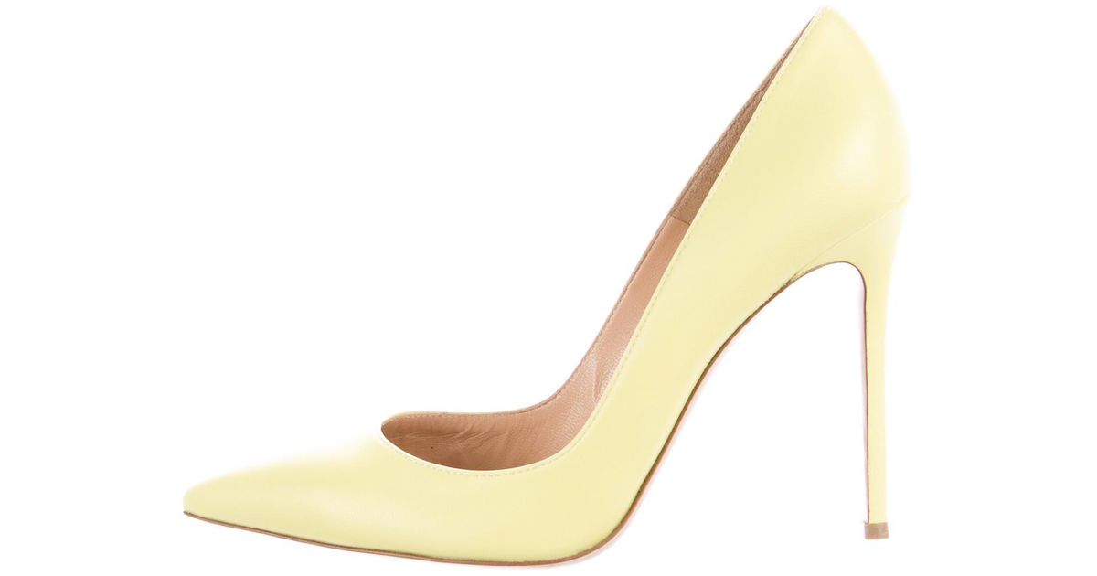 Lyst Gianvito Rossi Leather Pumps Yellow in Yellow