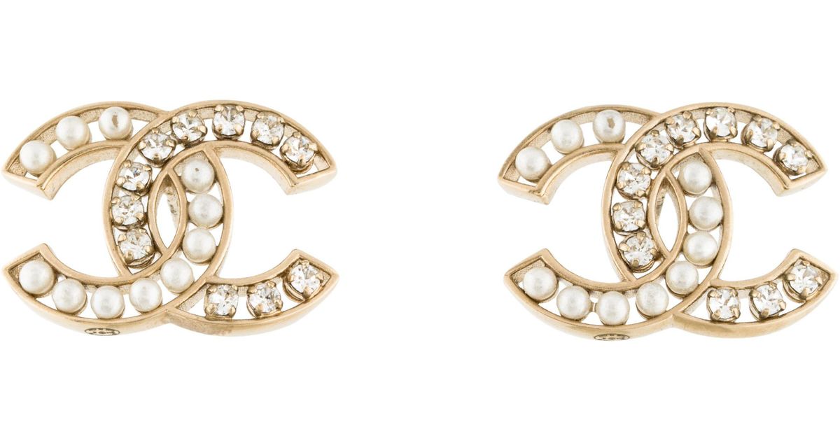 Lyst Chanel Faux Pearl Crystal Stud Earrings Gold In Metallic