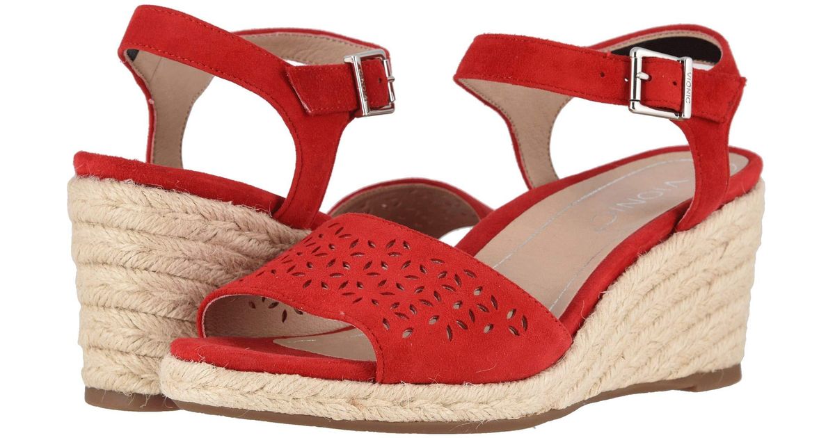 Vionic Leather Ariel in Cherry (Red) - Lyst