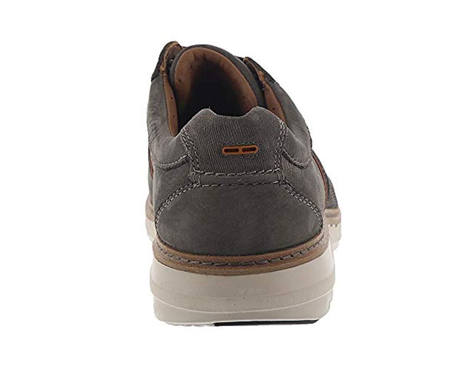 clarks ee shoes