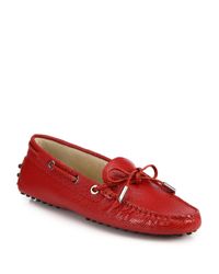 Tod's | Gommini Tie-front Textured Patent Leather Drivers | Lyst