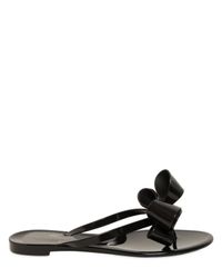 Valentino | Black Rubber Bow Flip Flop Flats | Lyst