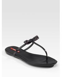 Prada | Black Patent Leather Flat Thong Sandals | Lyst