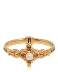 Alexander McQueen | Metallic Pearl Swarovski Cross Bracelet | Lyst