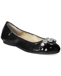 adrienne vittadini black flats