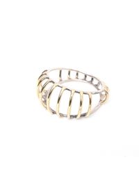 Anndra Neen - Metallic Conch Bangle - Lyst