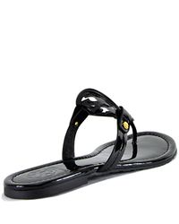 Tory Burch | Black Patent Logo Thong Sandal | Lyst