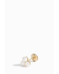 Yvonne Léon | Metallic 18ct 3 Akoya Pearls Stud | Lyst