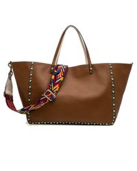 Valentino - Natural Cuir To Cream Reversible Rockstud Rolling Tote - Lyst