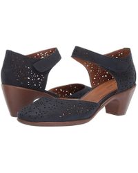 Easy Spirit Cindie Mary Jane Heels in Black - Lyst