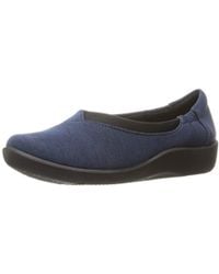 clarks women's cloudsteppers sillian jetay flat