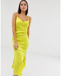 Missguided Vestito sottoveste in raso con finiture in pizzo - Giallo