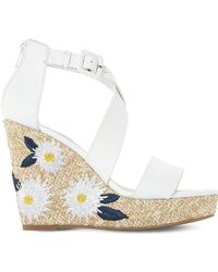 white dune wedges