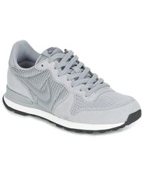 nike internationalist premium metallic silver white womens trainers nike internationalist premium metallic silver white womens trainers