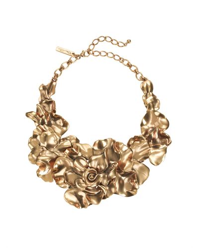 Oscar de la renta Rose Petal Collar Necklace in Metallic | Lyst