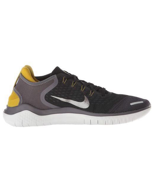 nike free socfly Rood