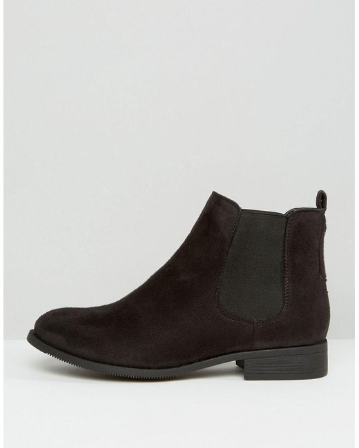 Shop by category Women's boots for latest style! Buy classic Chelsea, ankle & leather styles for added accents. Next day delivery and free returns available.