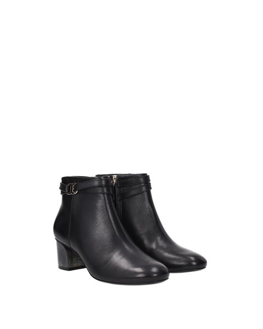 tory burch flat ankle boots