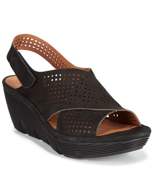 Clarks Artisan Women�s Clarene Award Slingback Wedge