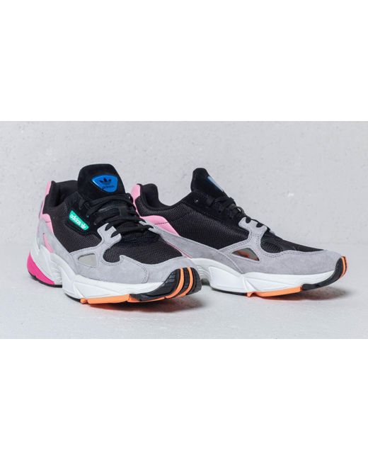 adidas falcon footshop