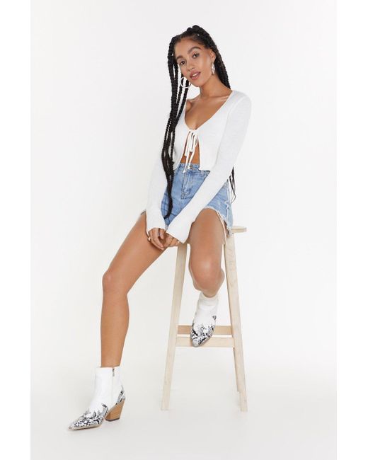 Nasty Gal we All Love A Tie r Cropped Cardigan  in White 