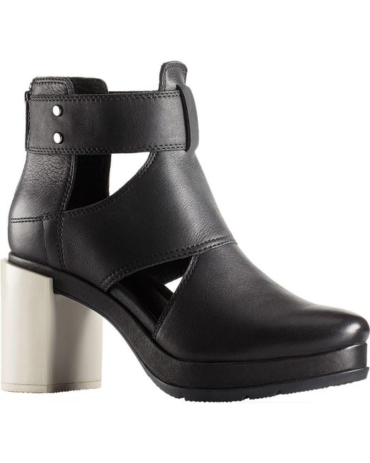 sorel margo cut out boot