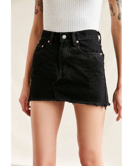 Urban renewal Remade Low Rise Dark Denim Mini Skirt in Black | Lyst