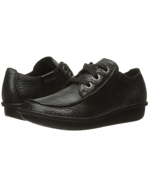 clarks funny dream brown