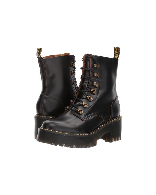 leona boot in black
