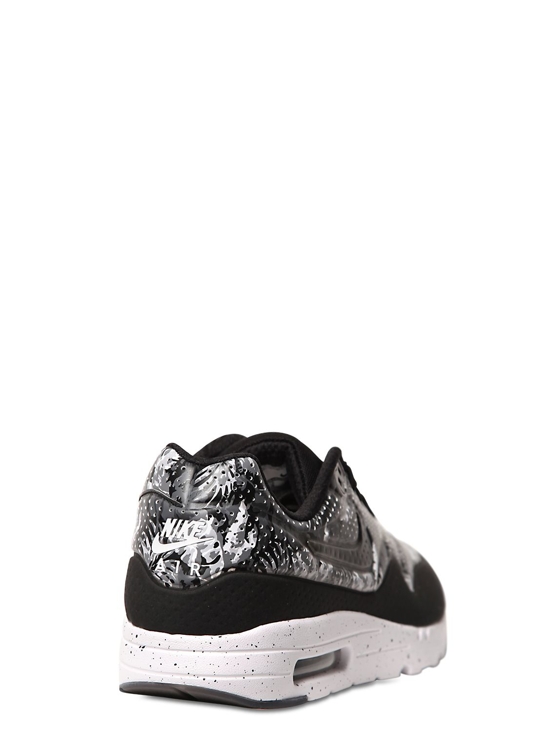 Nike Air Max 1 Ultra Moire Sneakers Nike Air Max 1 Ultra Moire Sneakers
