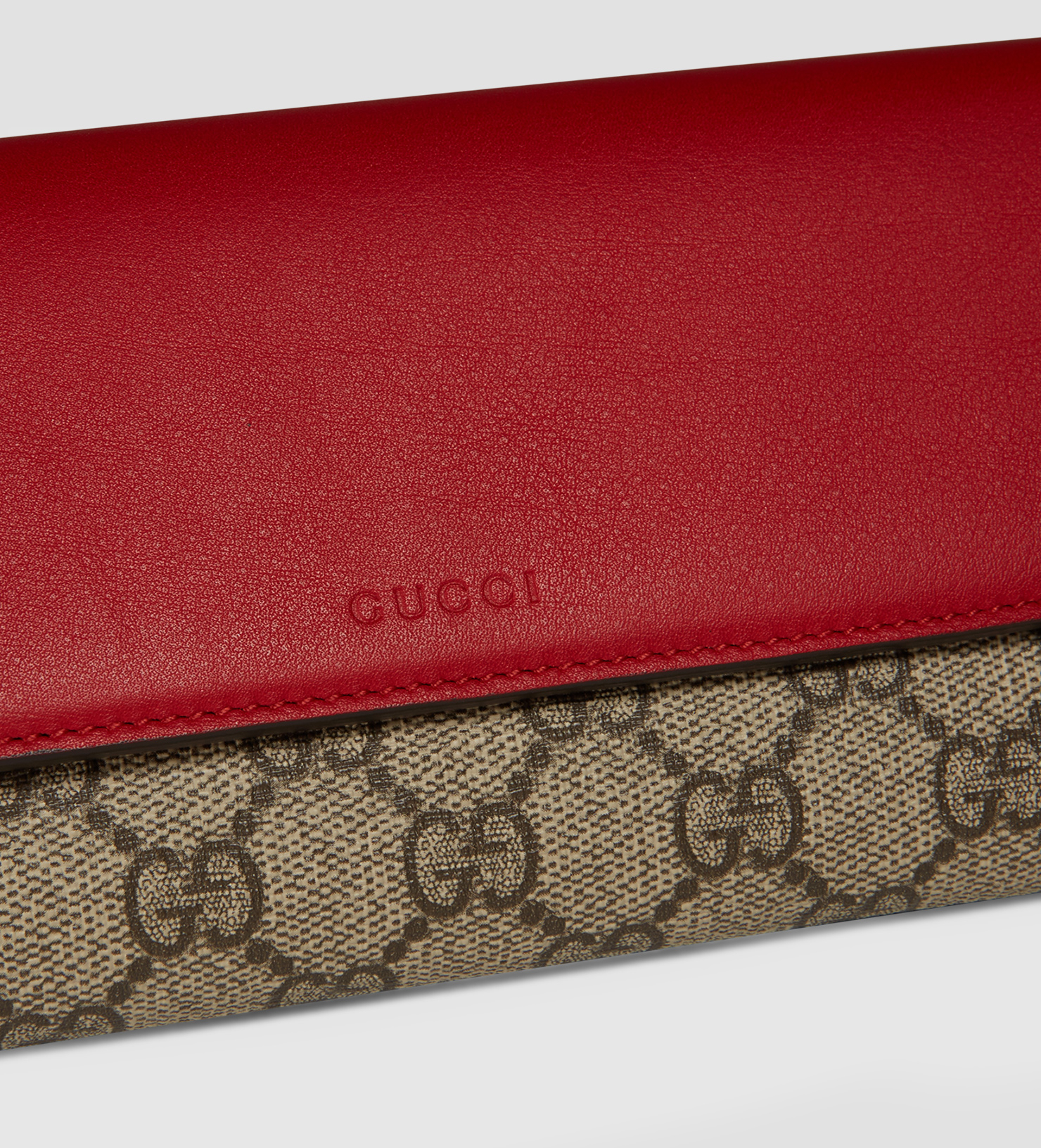 Gucci Gg Supreme Wallet in Red | Lyst