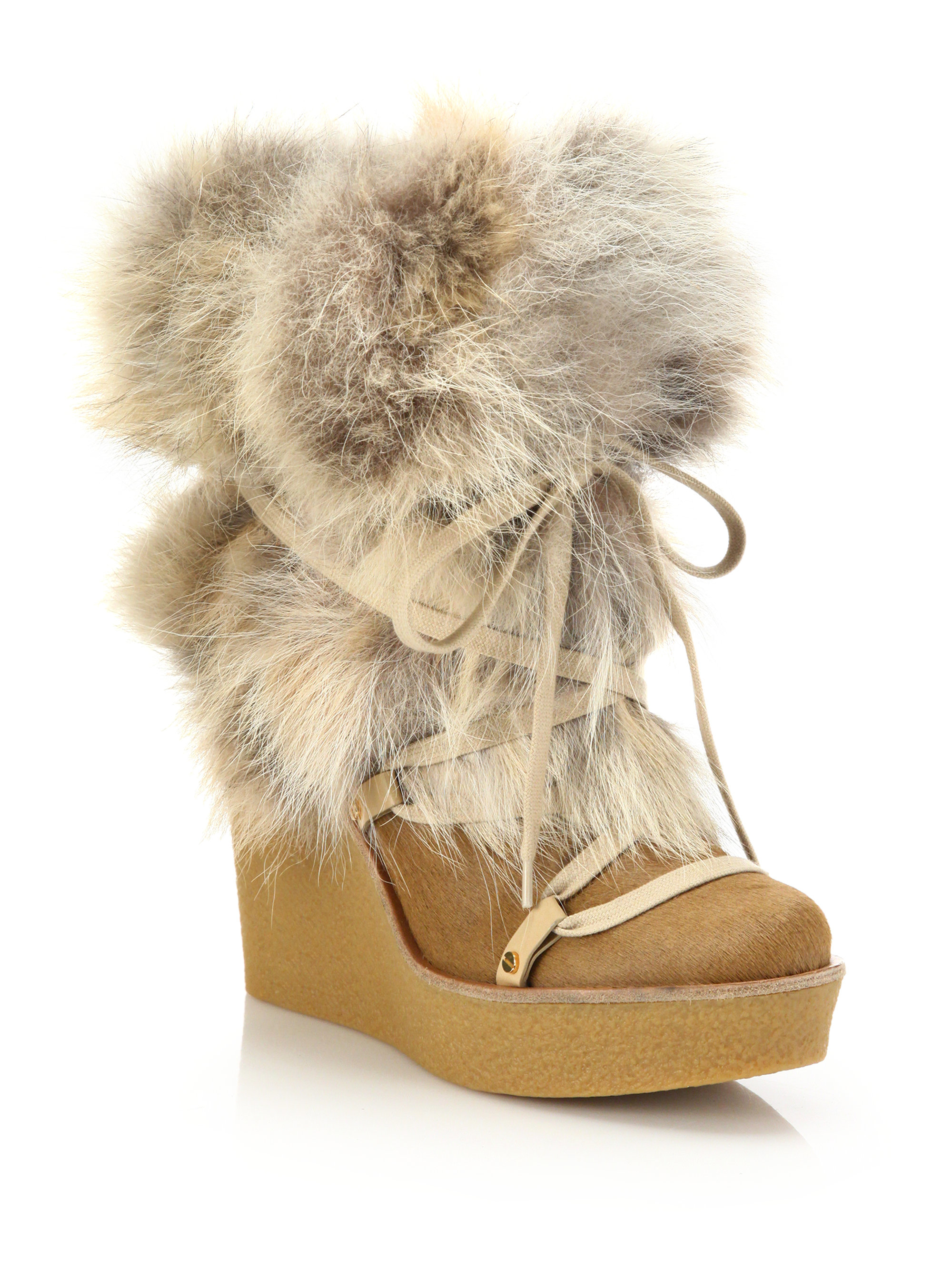 boots with fur and laces