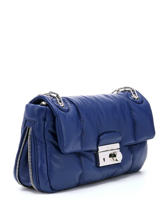 Prada Blue Quilted Lambskin Chain Link Shoulder Bag in Blue | Lyst  