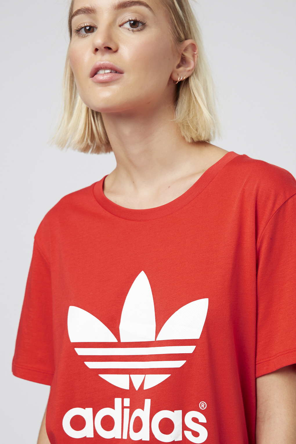 adidas trefoil t shirt with lip print adidas trefoil t shirt with lip print