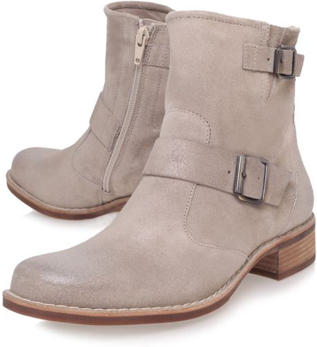 Paul Green Caitlyn Low Heeled Ankle Boots in Gray (Light Grey) | Lyst
