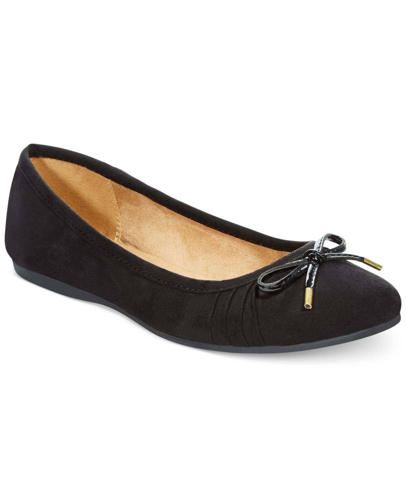 black ballet flats