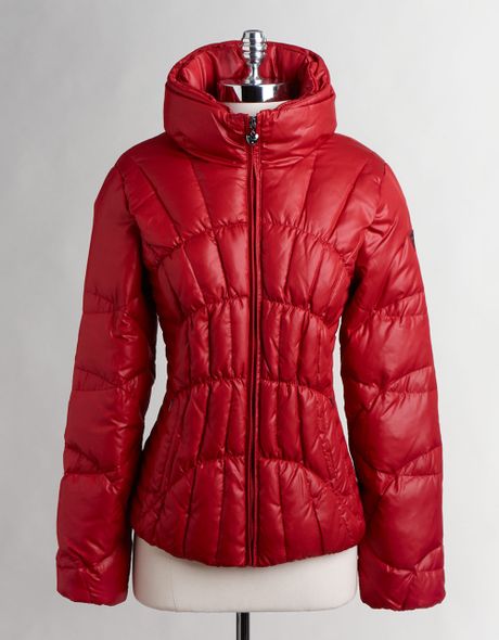 Guess Quilted Ski Jacket in Red | Lyst