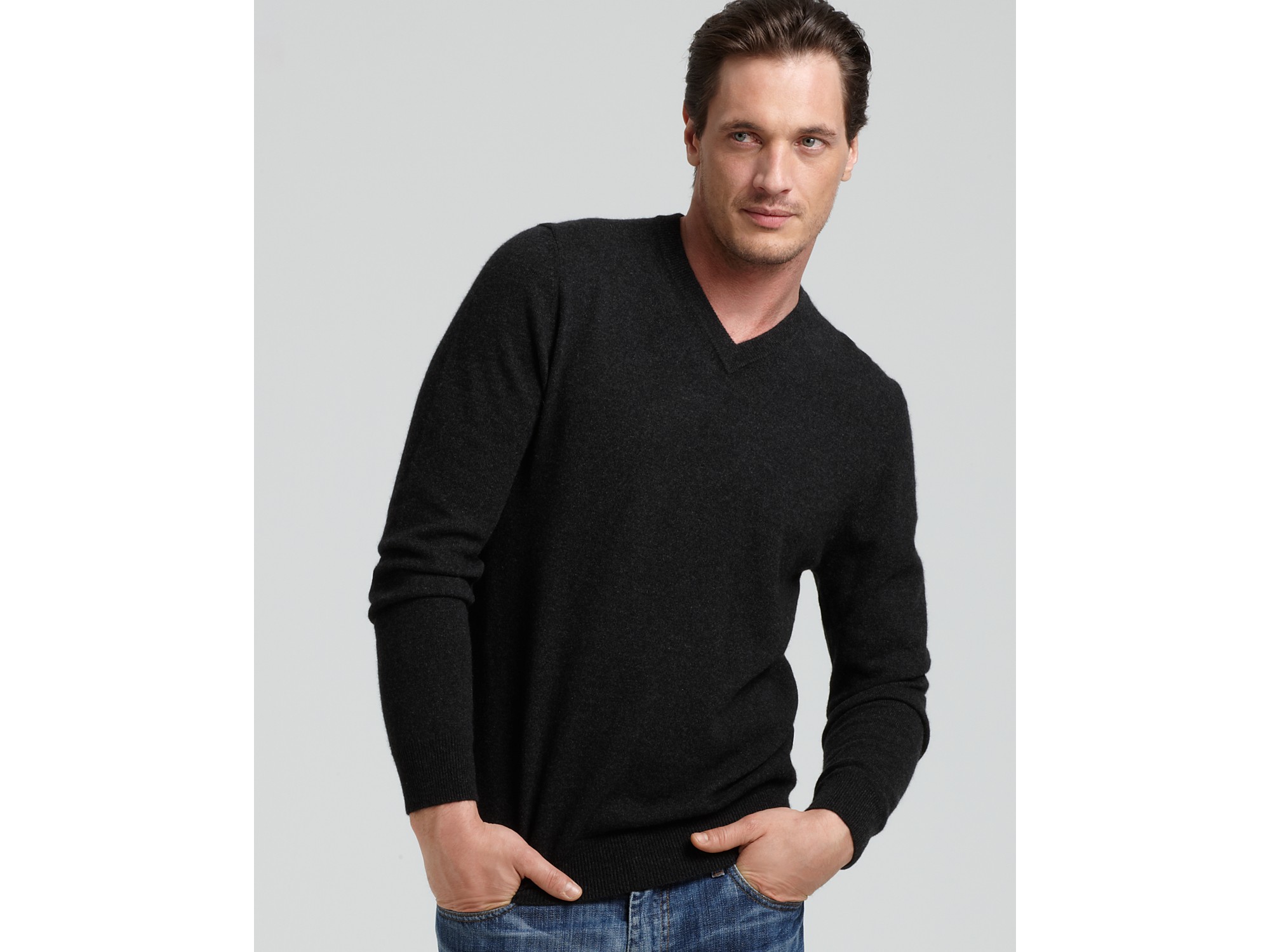Bloomingdale's The Mens Store At V-neck Cashmere Sweater in Gray for ...
