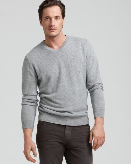 Bloomingdale's The Mens Store At V-neck Cashmere Sweater in Gray for ...