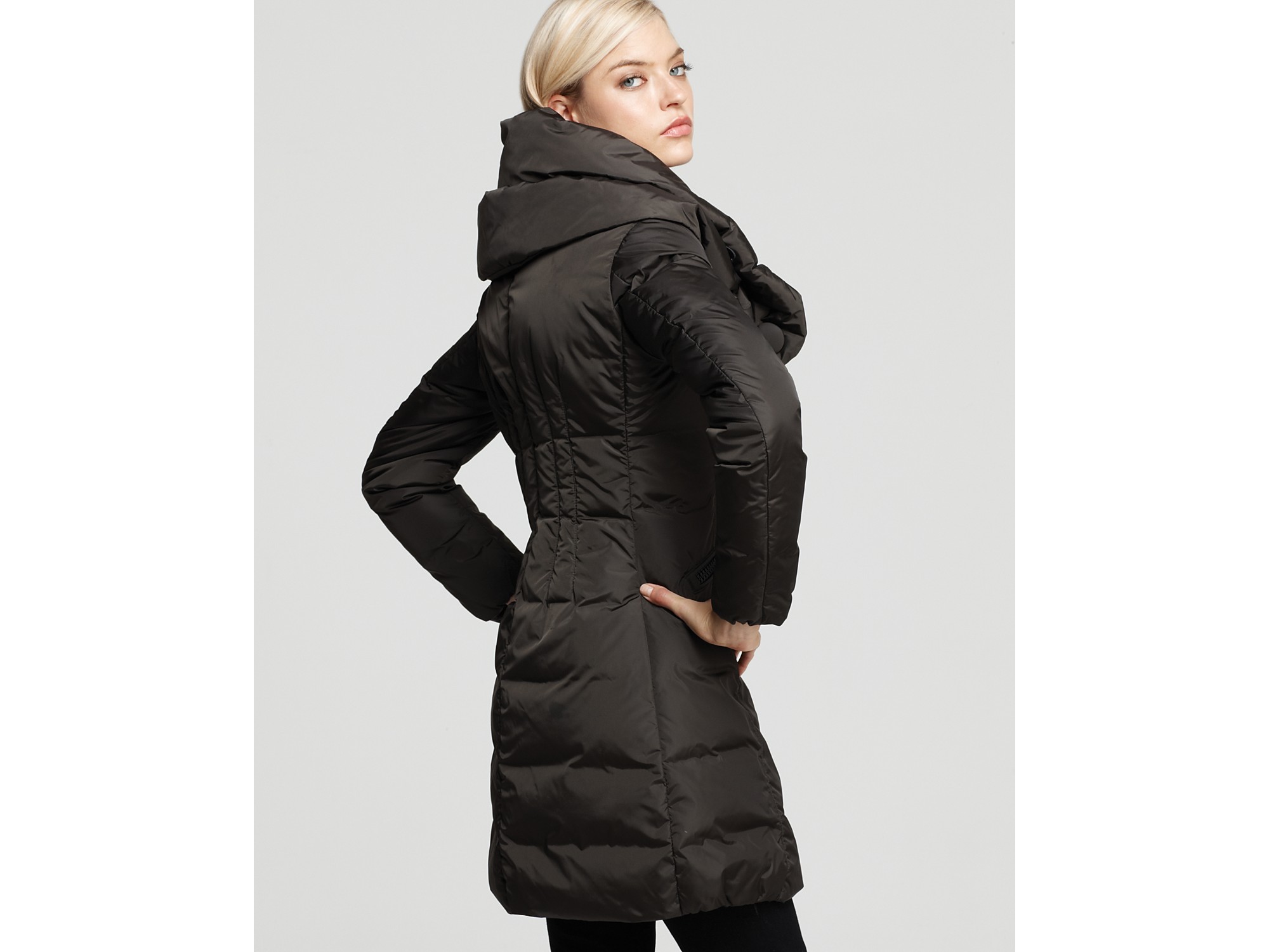 Lyst - Moncler Pillow Collar Down Coat in Black