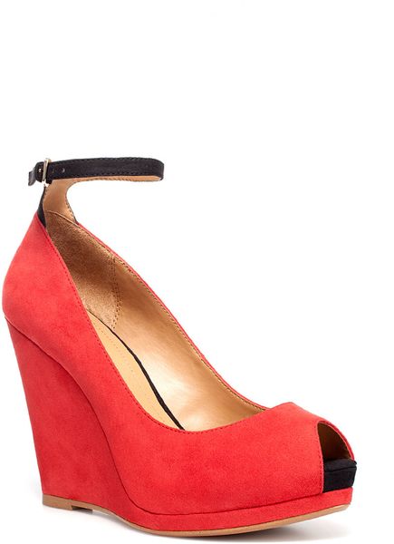 Zara Lined Wedge in Red | Lyst