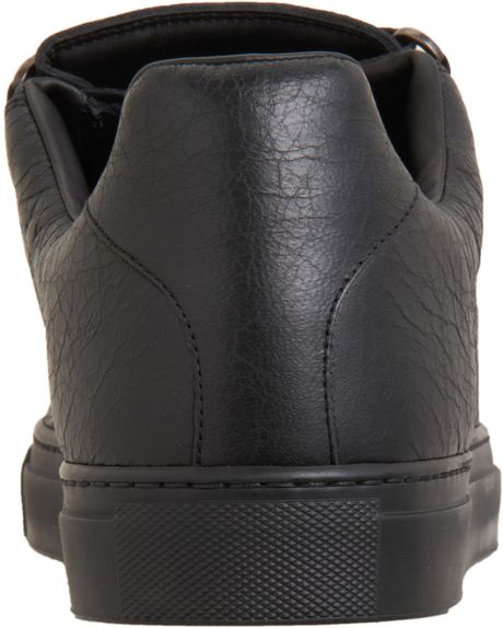 Balenciaga Arena Low Top Sneaker in Black for Men | Lyst