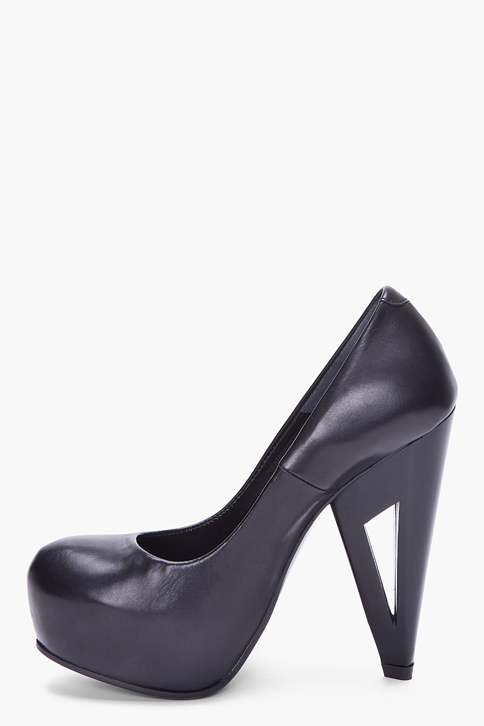 black matte pumps