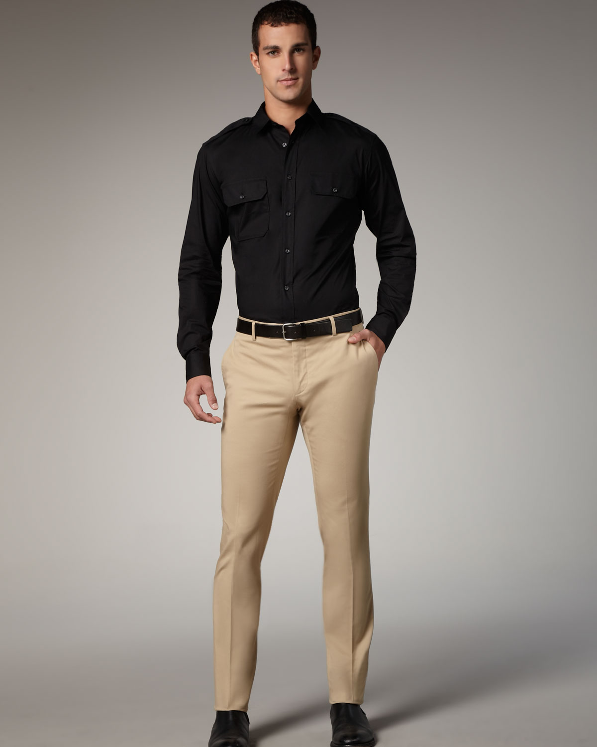 what color shirt goes well with brown pants