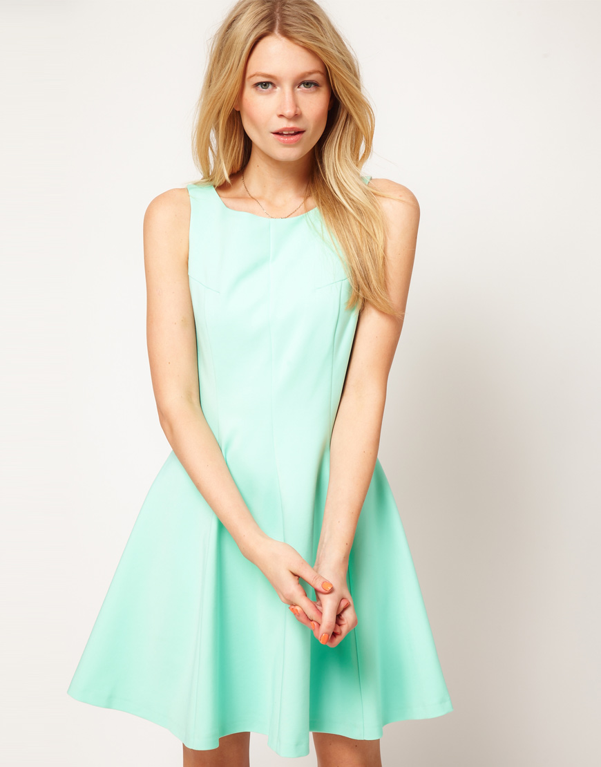 Oasis Oasis Cut Out Back Fit Flare Dress in Green | Lyst