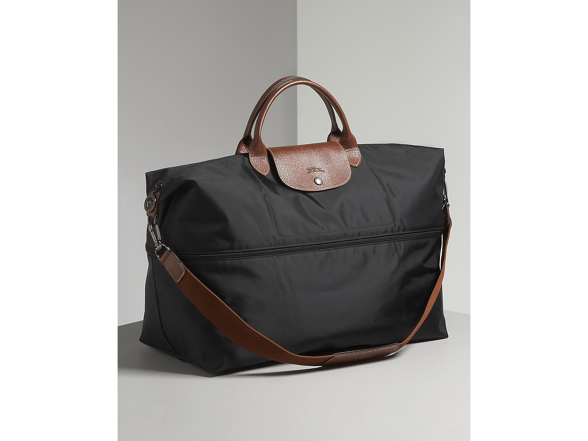 Longchamp Le Pliage Expandable Travel Tote In Black Lyst 5326