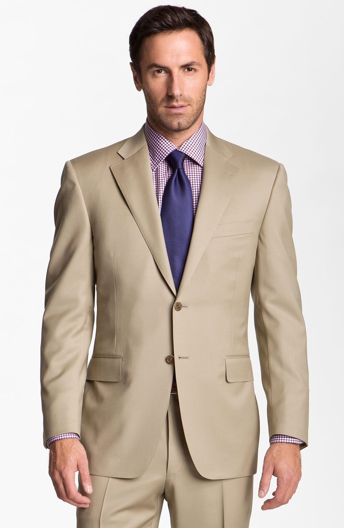 Customer service Linen Suits Look smart and sophisticated at a beach wedding or on holiday with our superb range of men’s linen suits. Tailored yet relaxed, our lightweight trousers and jackets are perfect for keeping cool on those balmy summer evenings.