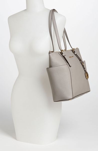 Michael Michael Kors Jet Set Leather Tote in Gray (pearl grey) | Lyst